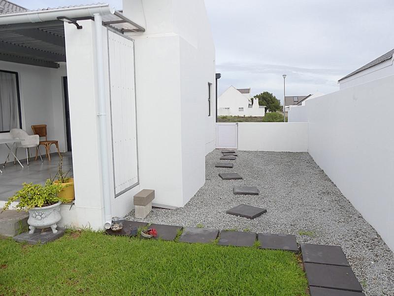 3 Bedroom Property for Sale in Golden Mile Western Cape